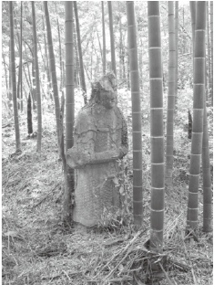 图 11 墓前石翁仲(左).jpg 图 11 墓前石翁仲(左).jpg