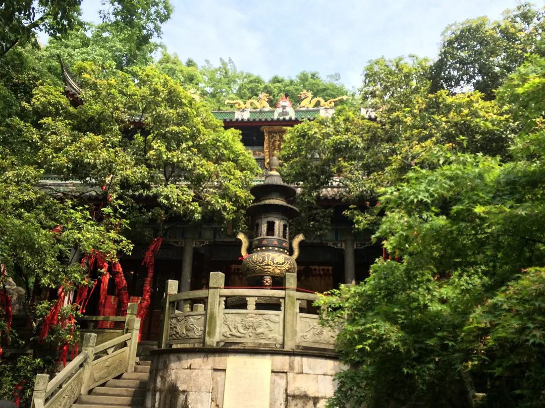 玉皇山上的道教建筑.webp.jpg 玉皇山上的道教建筑.webp.jpg