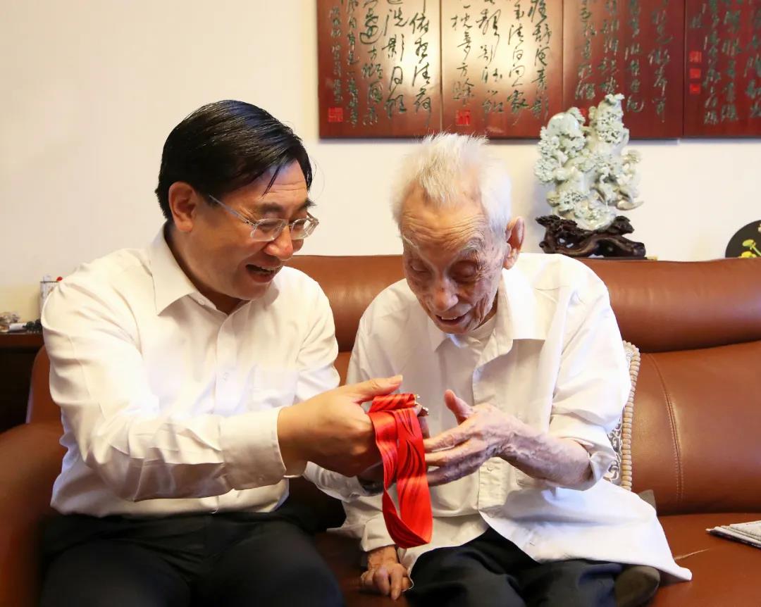 微信图片_20211021101554.jpg 微信图片_20211021101554.jpg